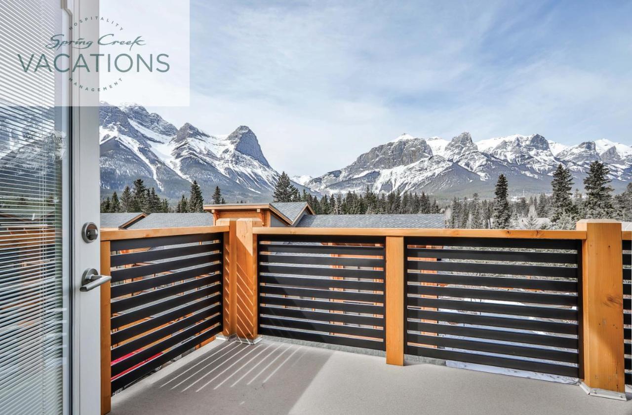 White Spruce Lodge By Spring Creek Vacations كانمور الغرفة الصورة